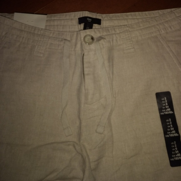 Khaki shorts - Picture 3 of 6